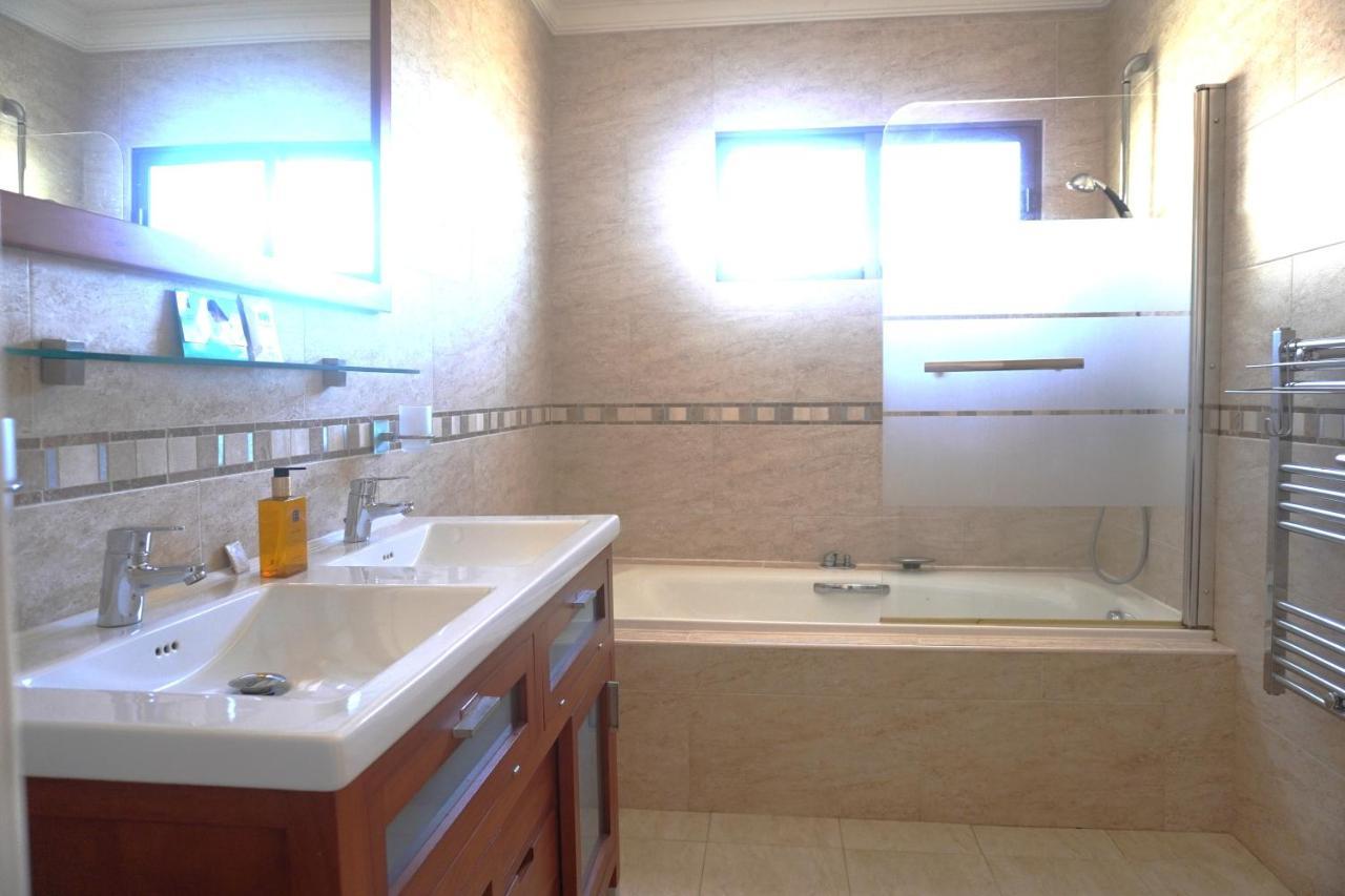 מאלגה Villa Seaview Suncoast Luxury מראה חיצוני תמונה